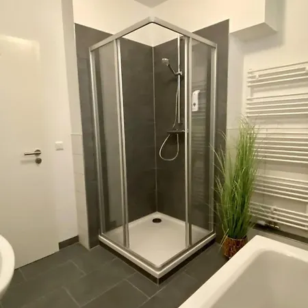 Haus Karl14 Apartman *